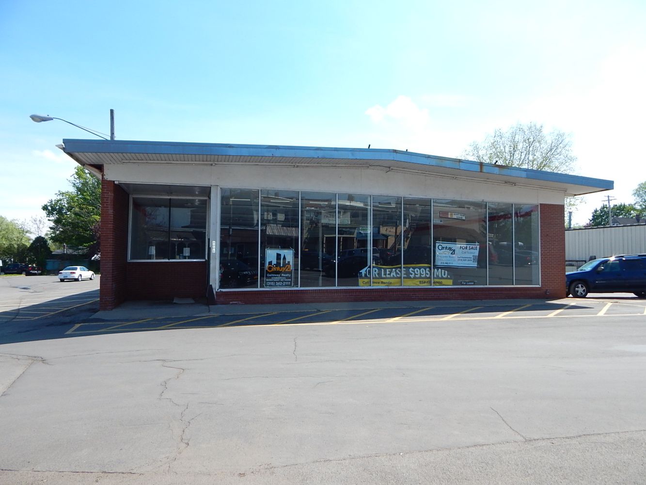 6006 New Hartford St, Wolcott, NY 14590